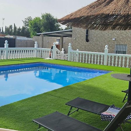 Chalet El Campillo Севилья Экстерьер фото